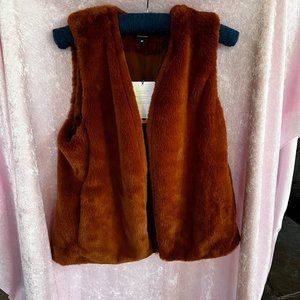 Stella & Dot faux fur vest
